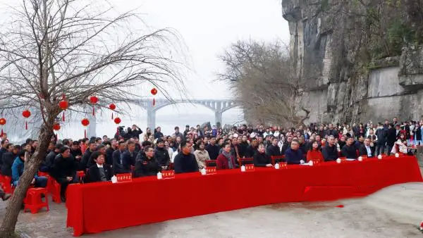 畅游浯溪 吟诵经典 “典”亮祁阳